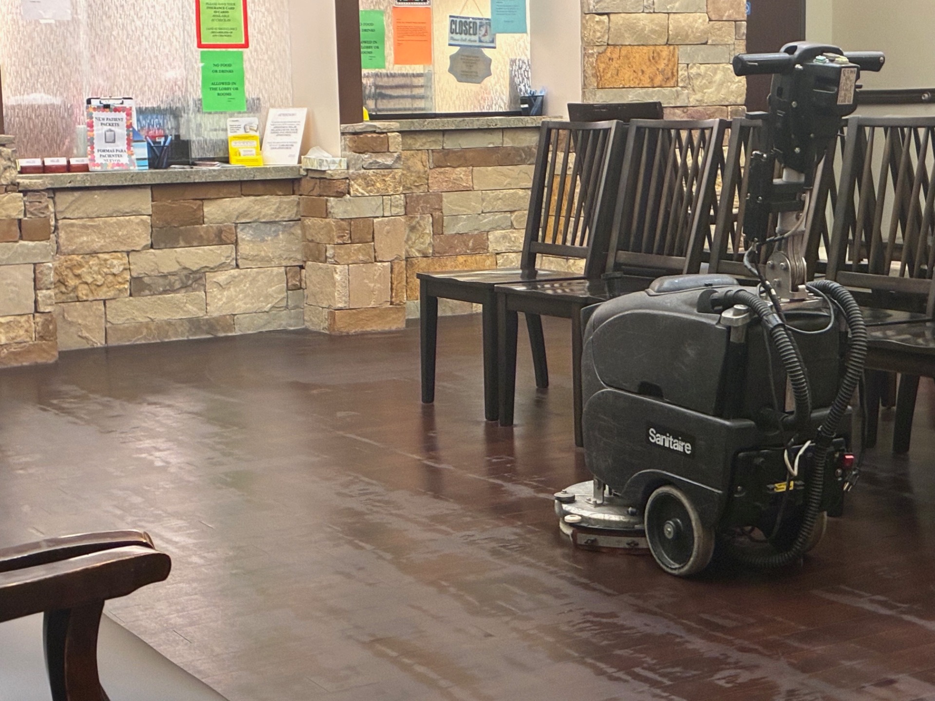 Floor Scrubber - Clenaingsa